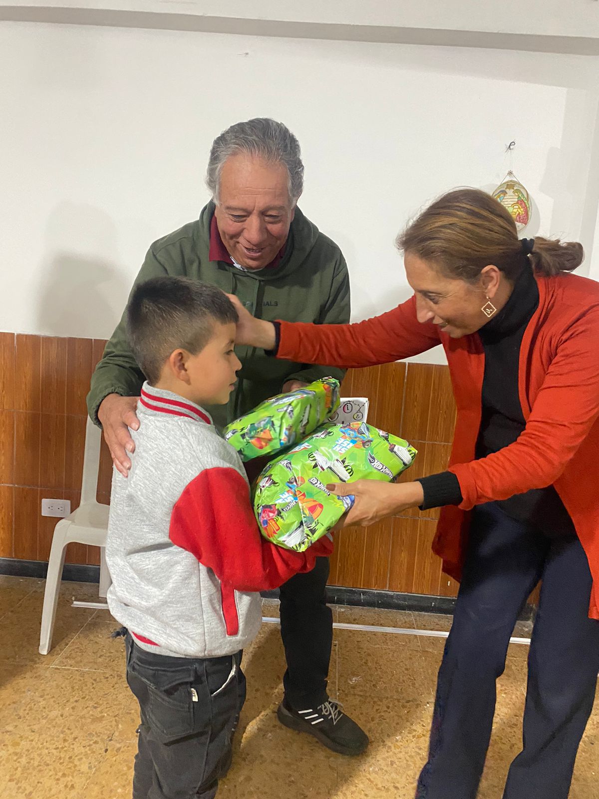Familias compartiendo tiempo juntas